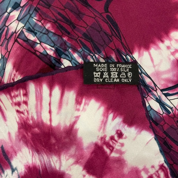 Hermès 100x100 silk scarf with tie dye detail. - Picture 5 of 5